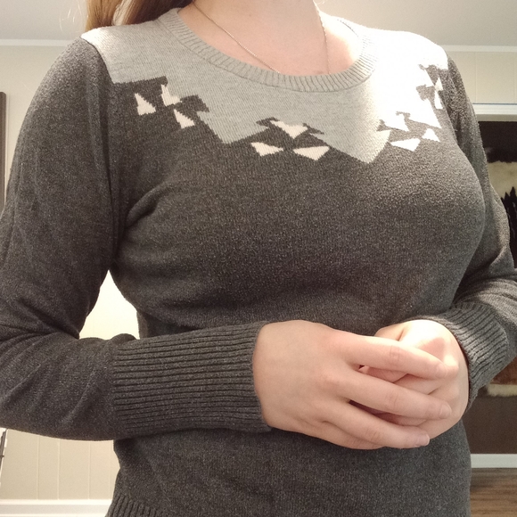 Simple Top - Picture 3 of 4